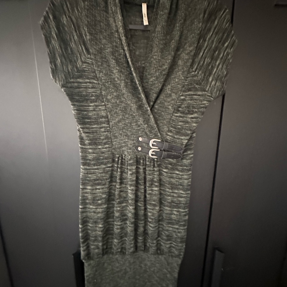 Bella D Dress sweater small green black